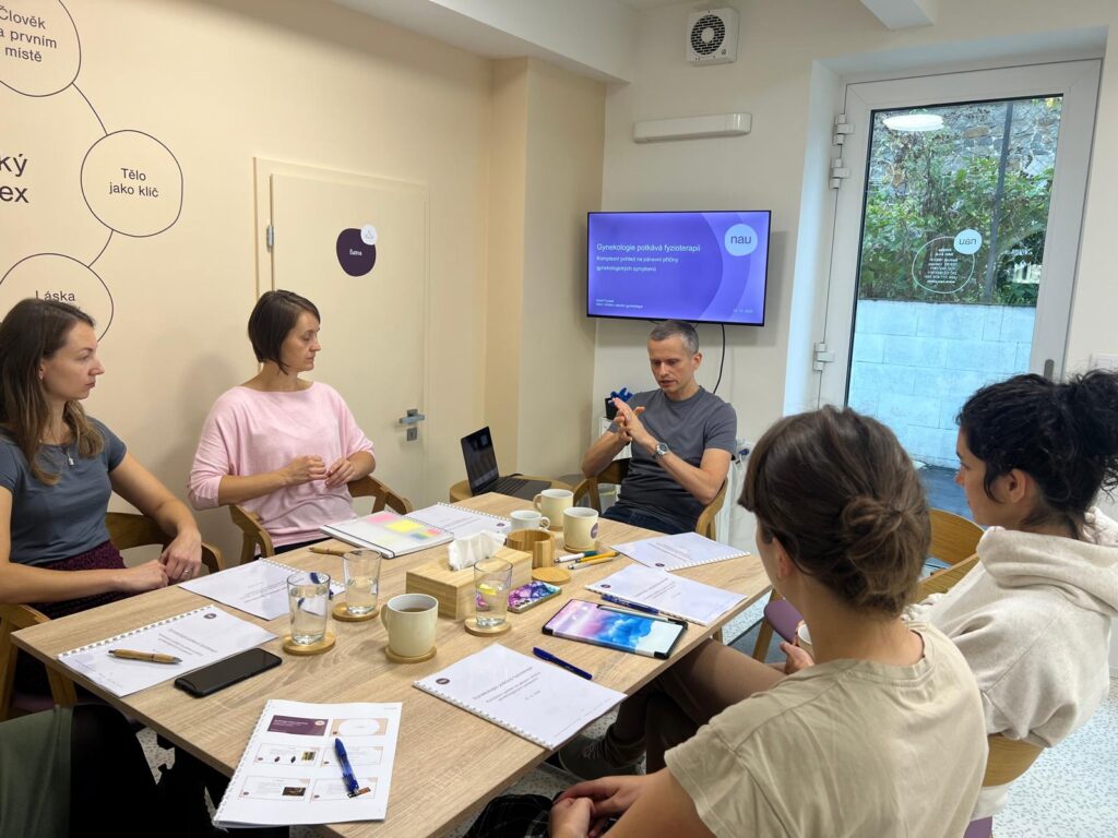 Teoretická část kurzu gynekologické fyzioterapie.